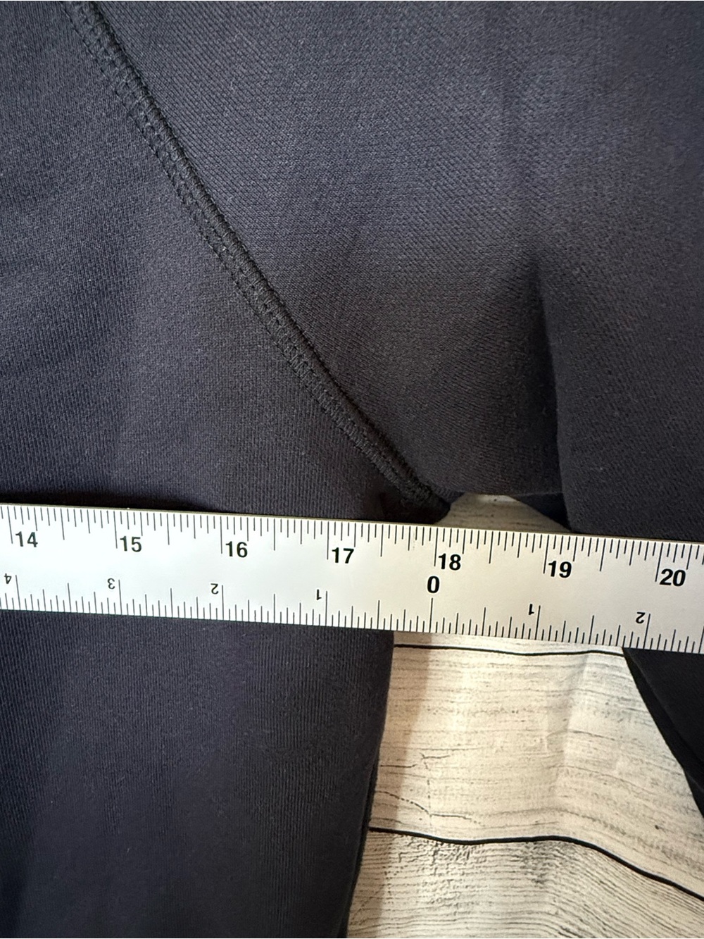 Everlane Black Pullover Sweater size M - Picture 6 of 8